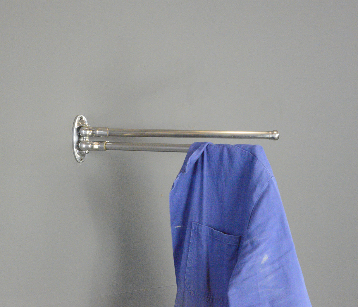 Wall Mounted Chrome Towel Rail Circa 1930s Otto's Antiques